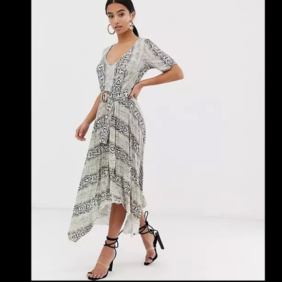 ASOS Asymmetrical Dress 🖤 - Picture 9 of 13